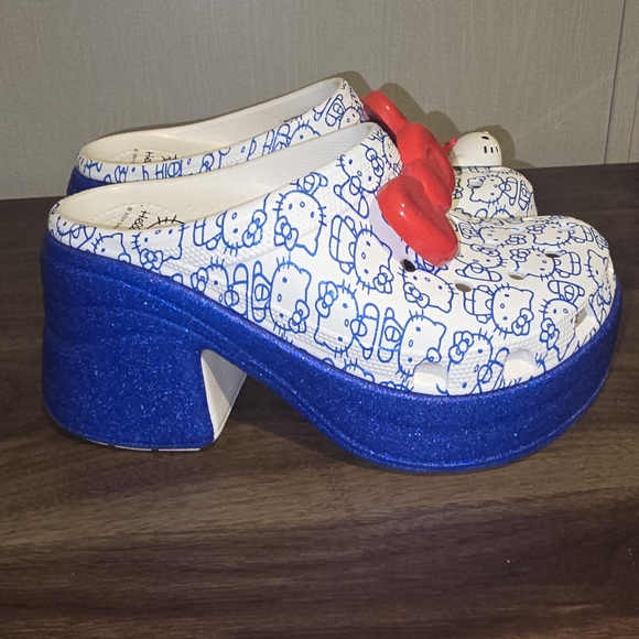 CROCS Platform Shoes with Red Bow and Blue Base - Picture 3 of 6